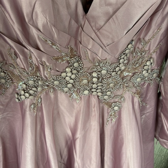 Mac Duggal LONG SLEEVE EMBELLISHED GOWN  in Raspberry size 10 NEW $798 - Picture 8 of 16